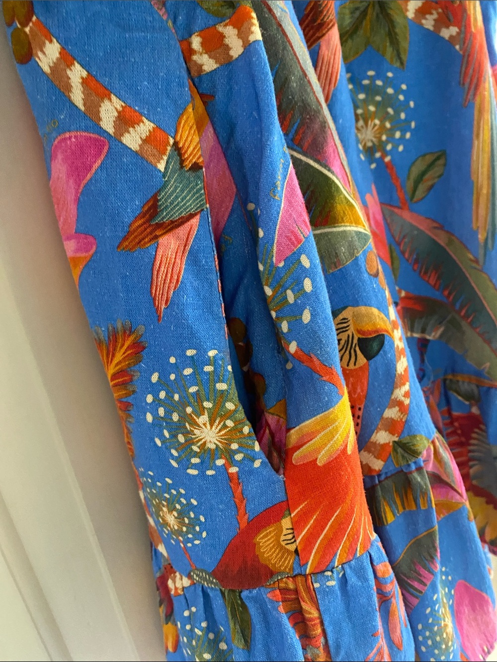 FARM Rio Blue macaw Print party Mini Dress - Picture 8 of 9